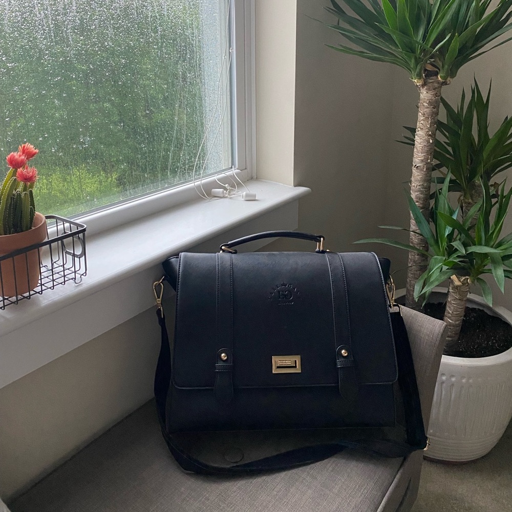 EASEGAVE | Black 15.6 inch Laptop Briefcase | New